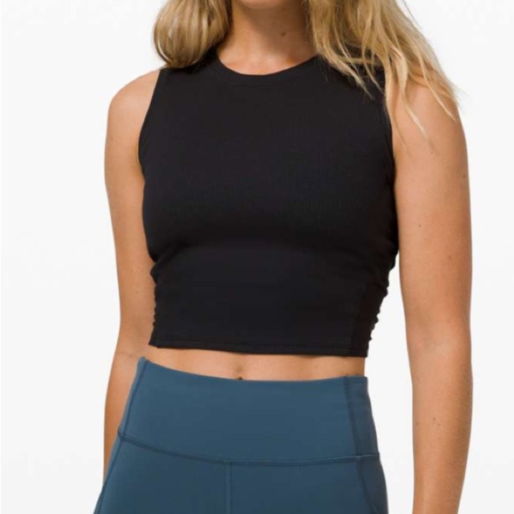 Lululemon NWT la open Black tie crop tank size 8